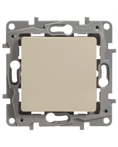 Выключатель 10AX-250В ETIKA, слоновая кость (672301). Выключатель. LegranD в Обнинске